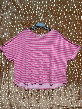 Relaxed Short Sleeve Chevron Tee in Pink and Cream